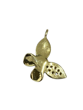 Cargar imagen en el visor de la galería, Dije Mariposa Madre Perla
