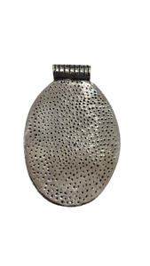 Dije Tibetano Plateado